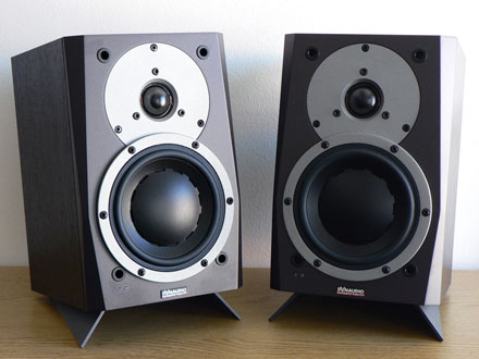 Bookshelf Speaker Stands Close To The Floor