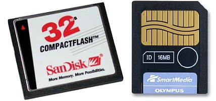Compact Flash �s Smart Media