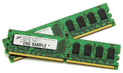 Micron DDR2-533, 4-4-4-10 időzítésű SDRAM memória modulok
