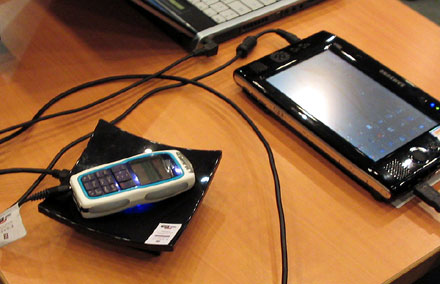 NFC prototípus a mobil hátában