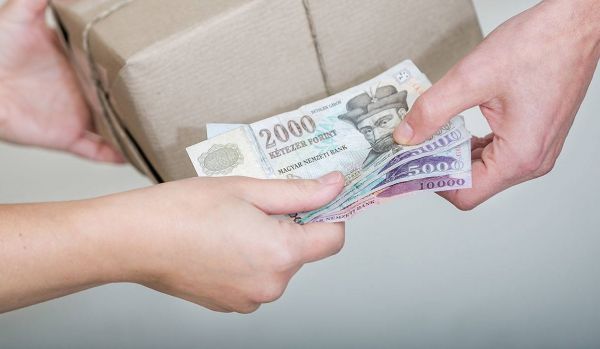 Sokkal kényelmesebb lehet jövőre a webes utánvét - HWSW