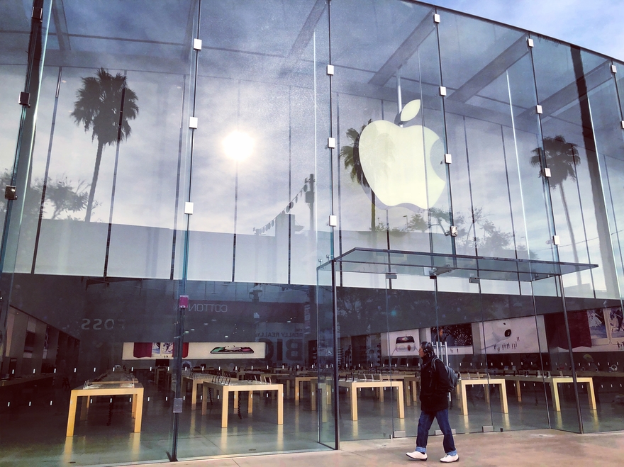 closed_apple_stora