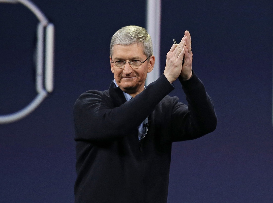 timcook_clapping