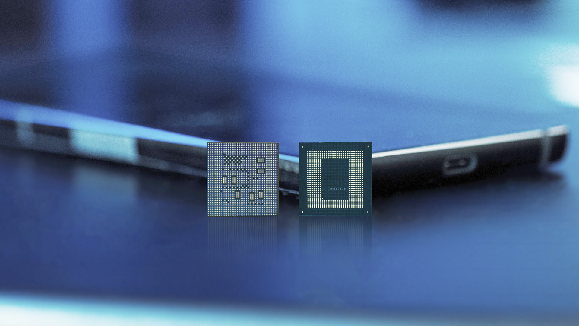 qualcomm-snapdragon-888-chip-by-phone