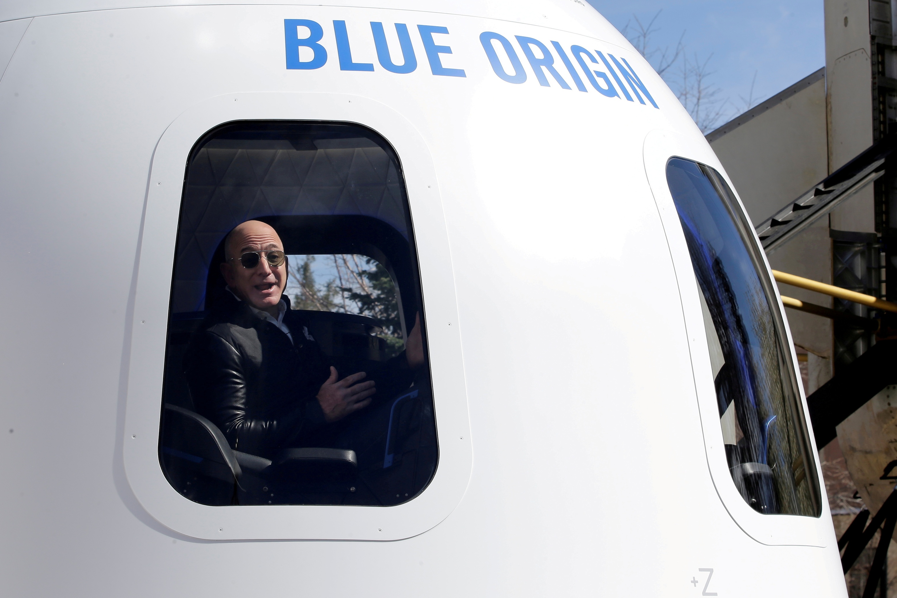 bezos_blueorigin