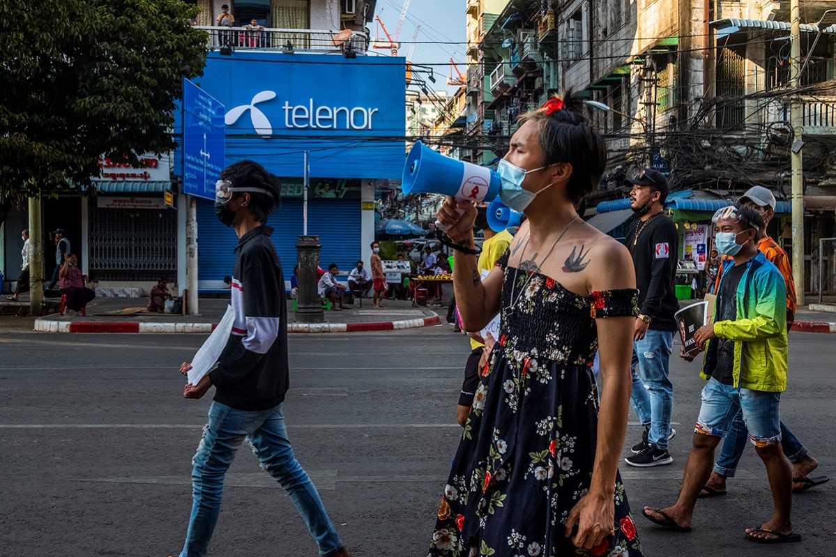 telenor_myanmar_kuppdemo1