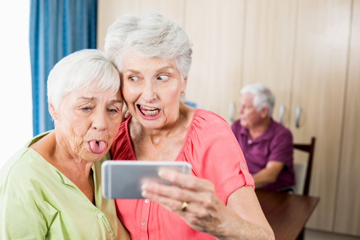 granny_selfie