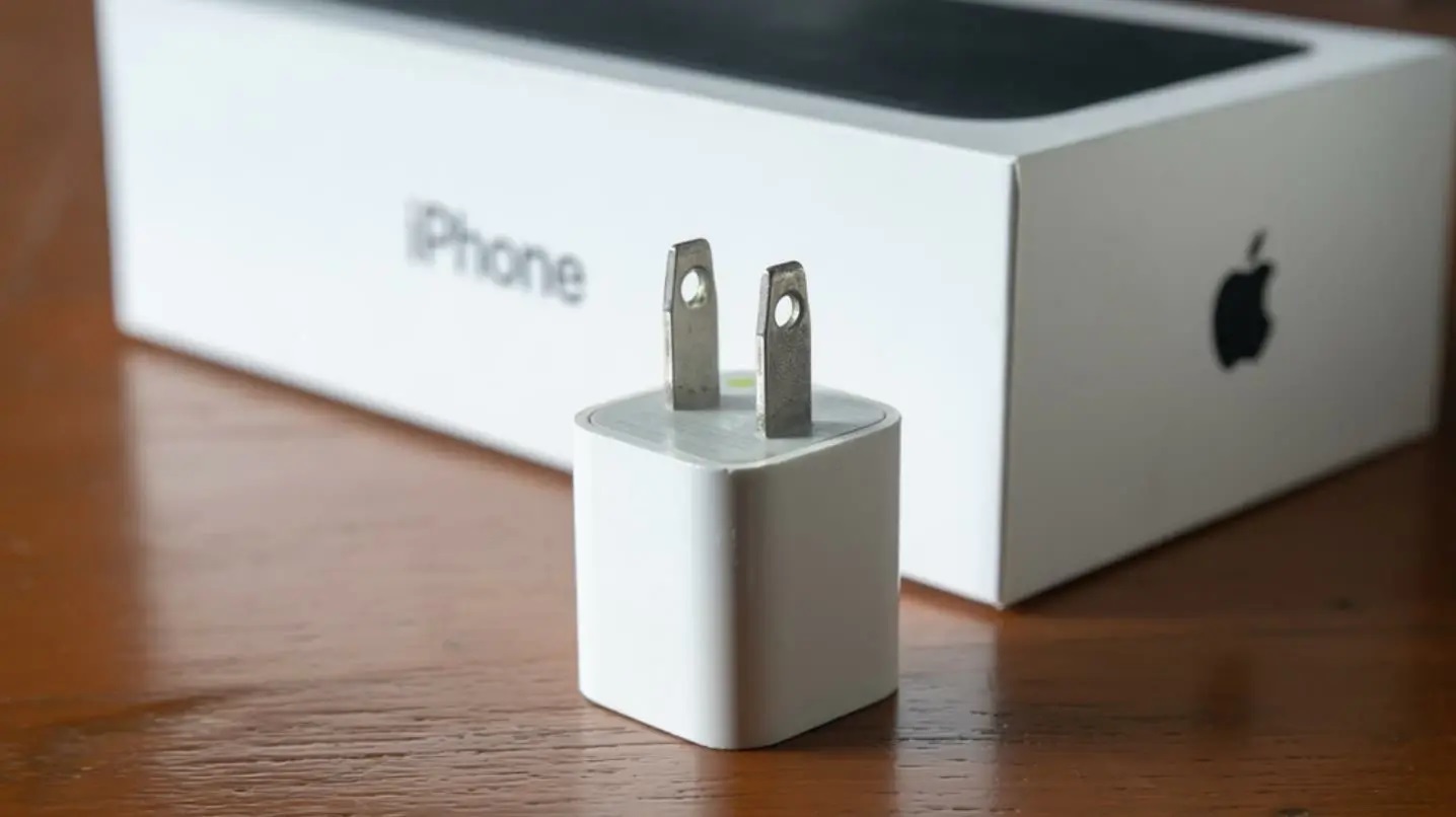 iphone-13-chargr