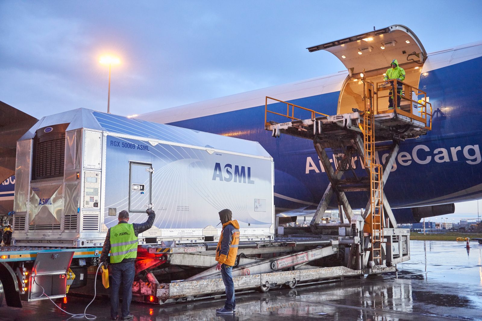 asml_loading