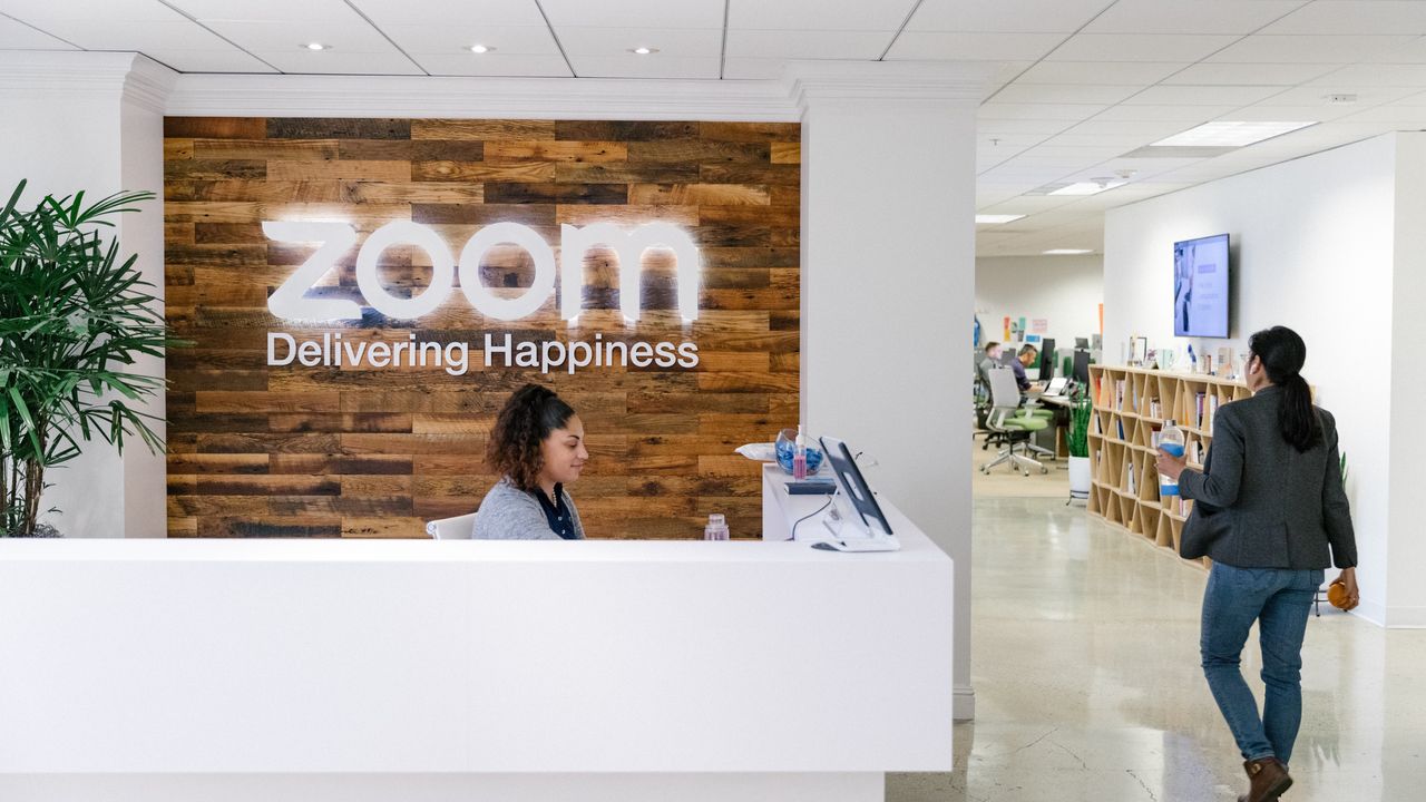 zoom_delivering