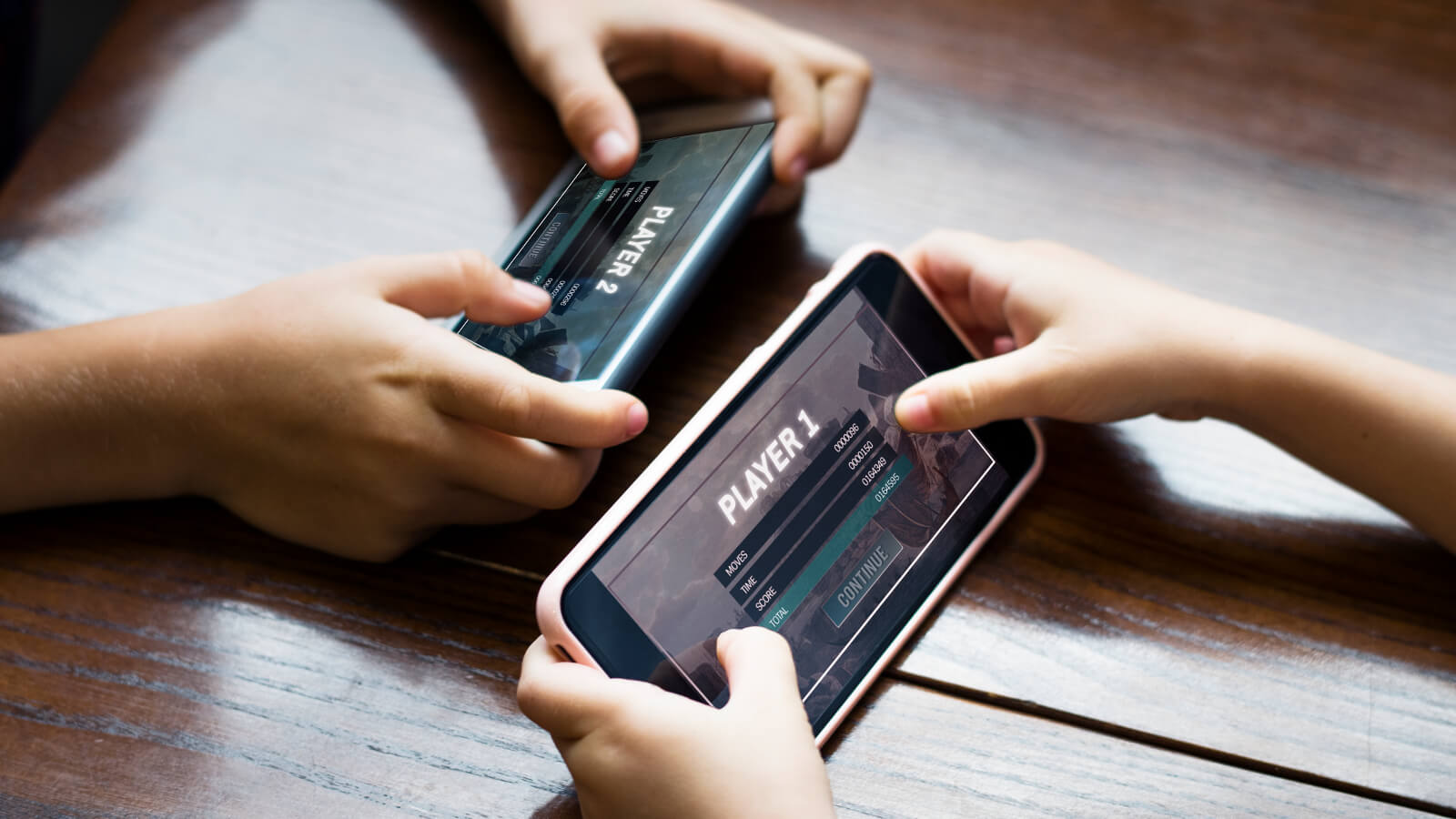 mobile_gaming_players