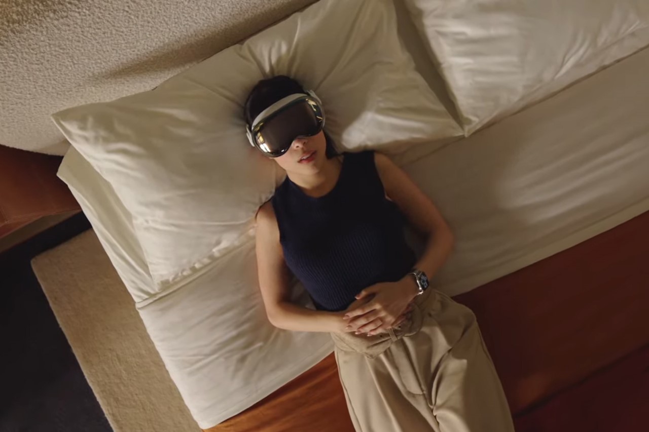 vision_pro_bed