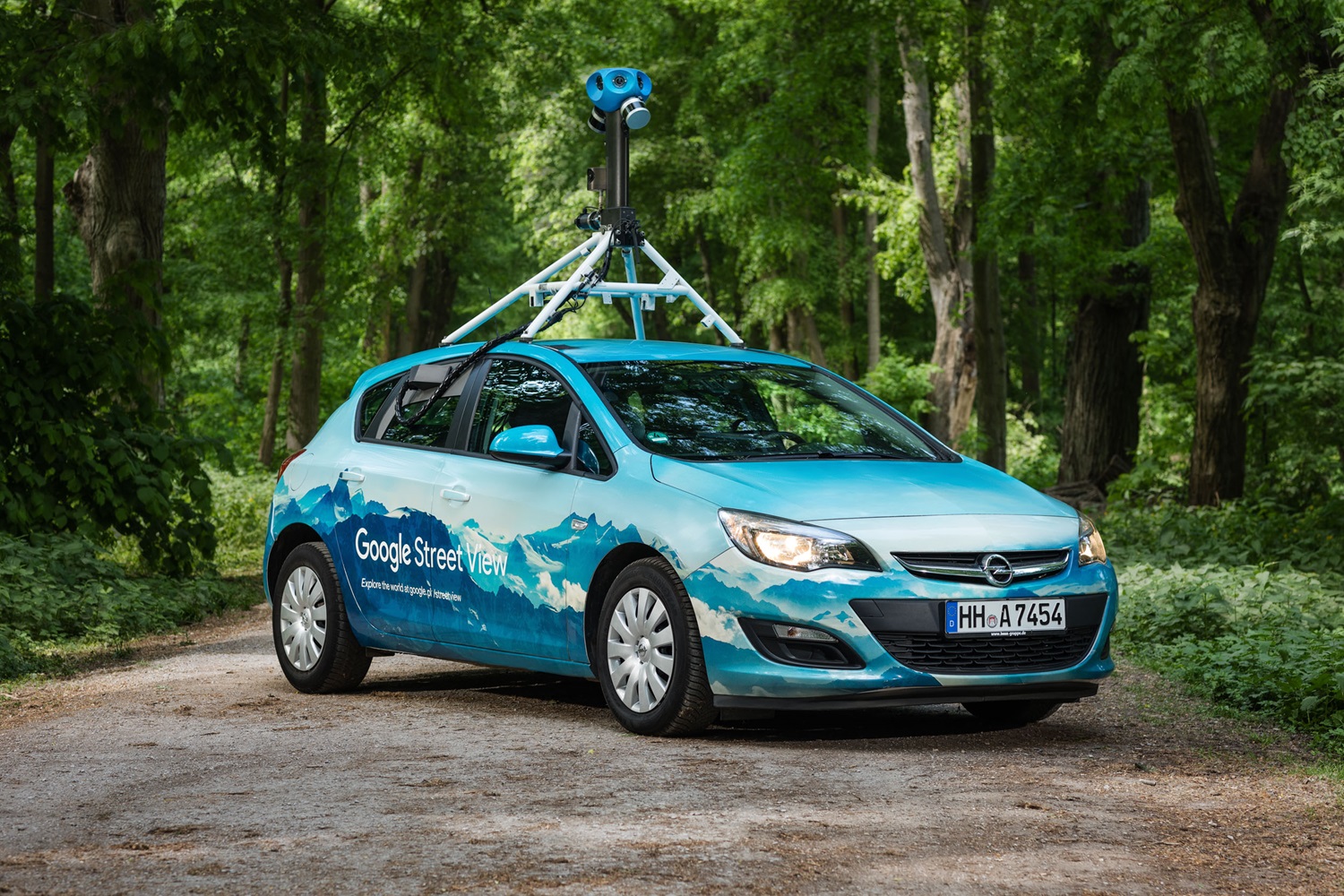 Megint körbenéznek a Google autói a magyar utakon