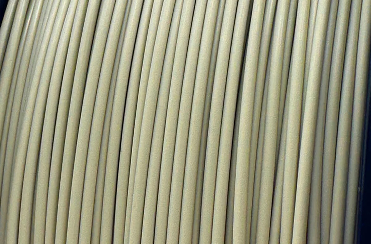 platinum_pla_closeup