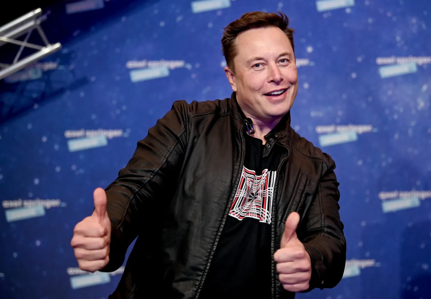 musk_thumbs_up